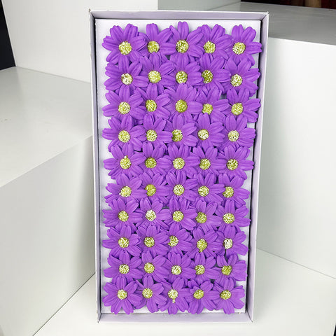 Valentine's Day bouquet gift box packaging materials wholesale, chamomile soap flower head materials wholesale factory direct sales