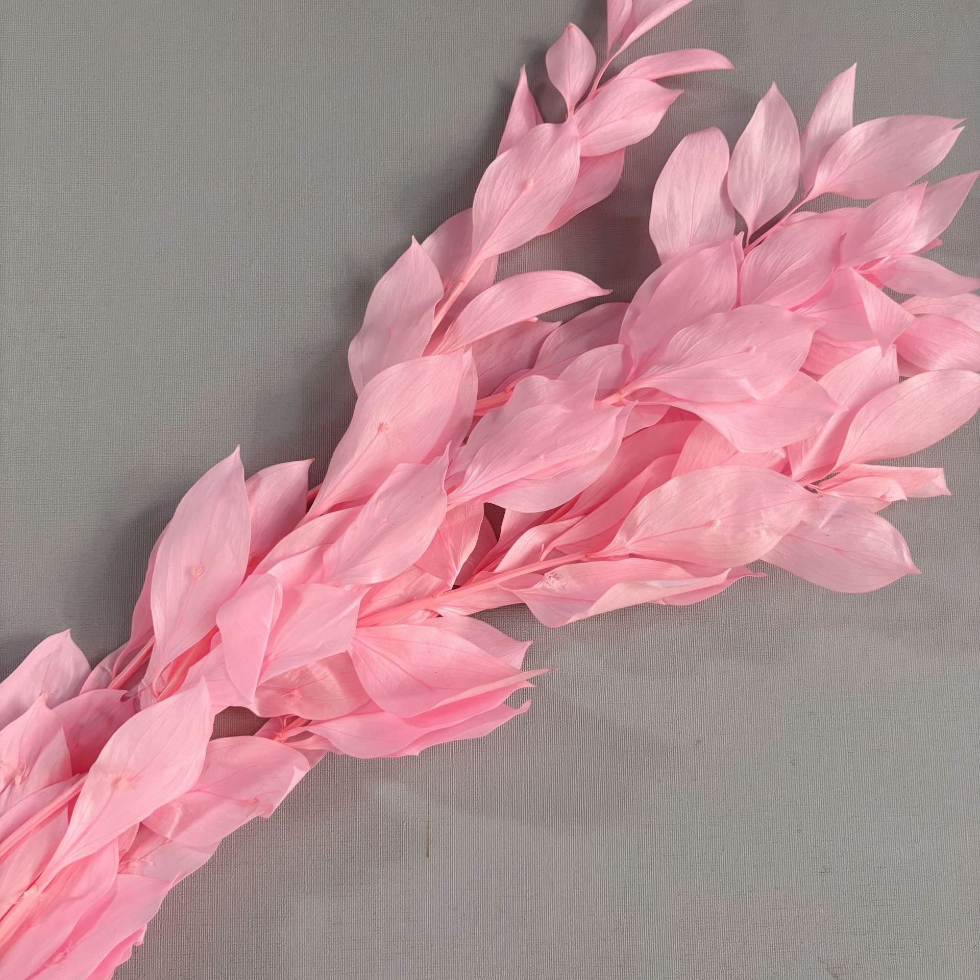 Orange leaf eternal flower ins wind home decoration DIY bouquet with materials Yunnan wholesale orange leaf orange leaf dried flower bouquet