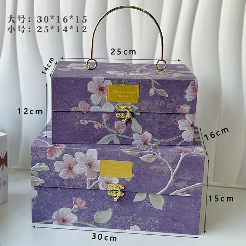 Oil painting bronzing Chinese relief advanced light luxury happy candy box with hand gift custom portable gift box red fabric source manufacturer
