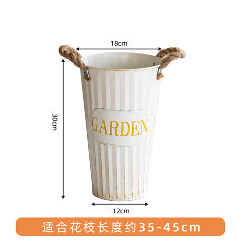 Retro old wrought iron waking flower bucket deep water flower arrangement bucket flower shop home living room decoration floor-to-ceiling iron flower bucket