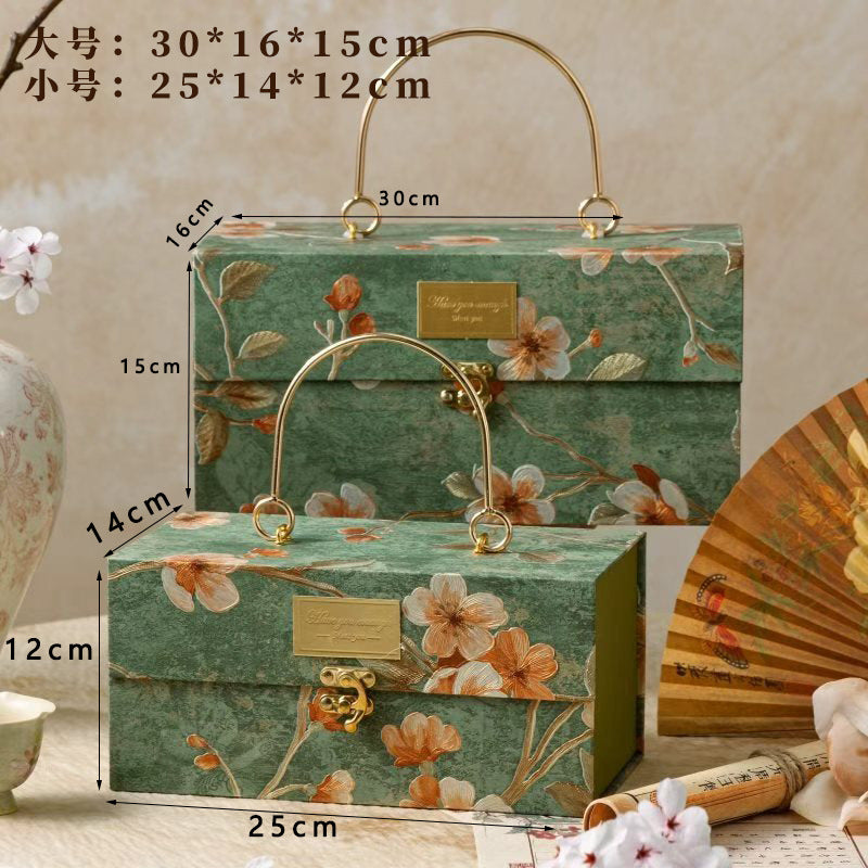 Oil painting bronzing Chinese relief advanced light luxury happy candy box with hand gift custom portable gift box red fabric source manufacturer