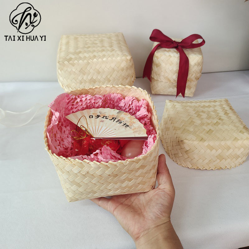 Factory bamboo weaving gift boxes, bamboo boxes, wedding candy boxes, candy baskets, souvenir gift packaging boxes, folk crafts, covered bamboo