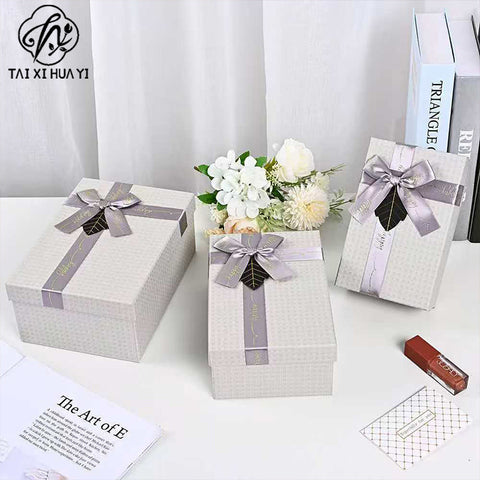 Customized Portable Pink Square Paper Gift Box with UV Coating Bow Mug Set Pen Wine Lid