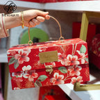 Oil painting bronzing Chinese relief advanced light luxury happy candy box with hand gift custom portable gift box red fabric source manufacturer
